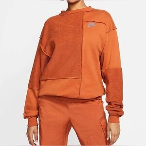 Nike Icon Clash Oversized Crewneck